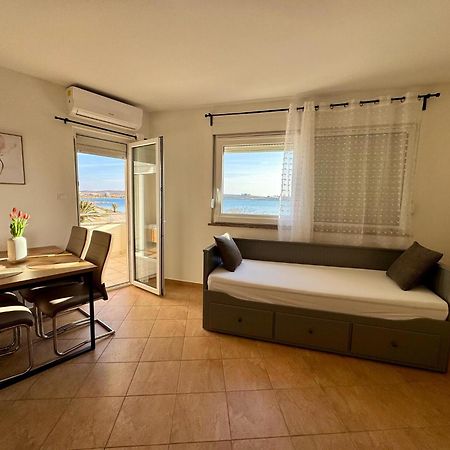Apartments Franko Povljana Zewnętrze zdjęcie