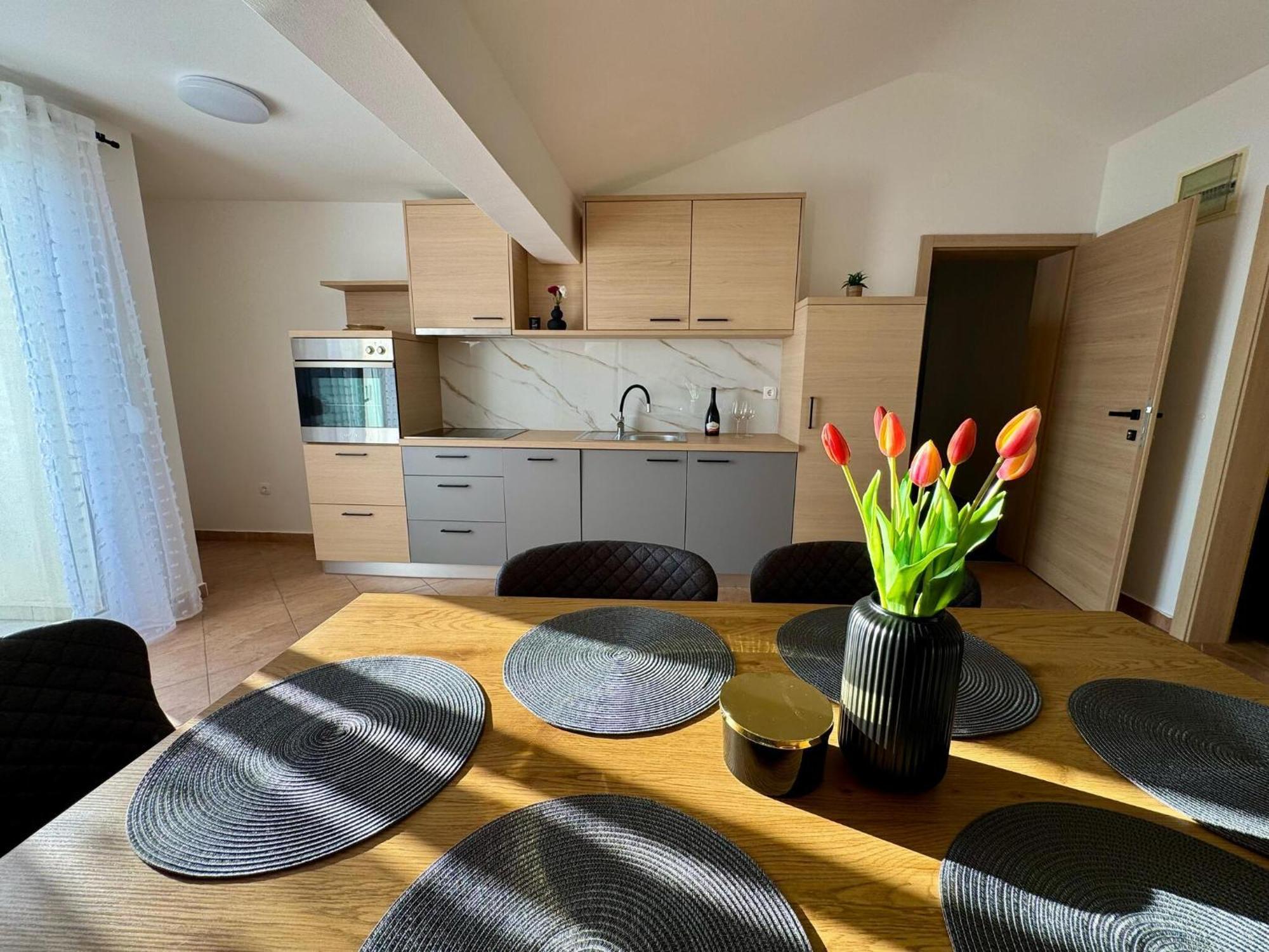 Apartments Franko Povljana Zewnętrze zdjęcie