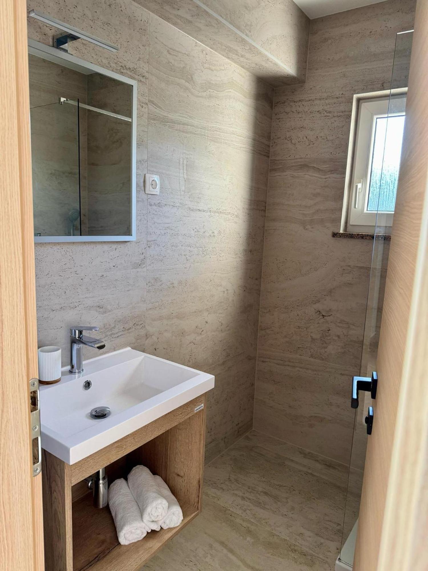 Apartments Franko Povljana Pokój zdjęcie