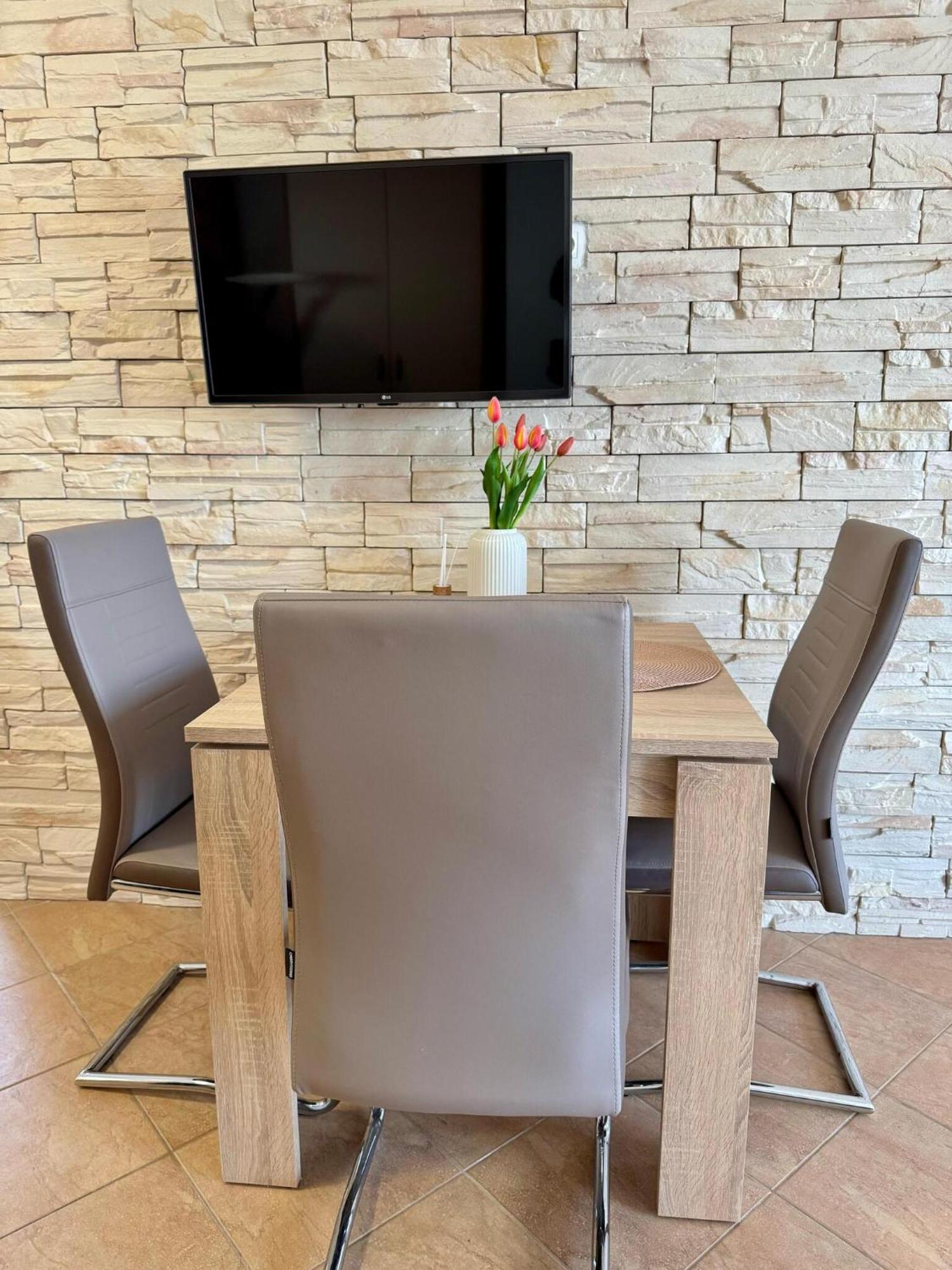 Apartments Franko Povljana Pokój zdjęcie