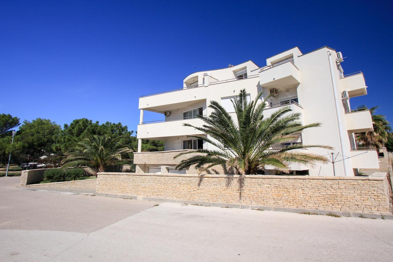 Apartments Franko Povljana Zewnętrze zdjęcie